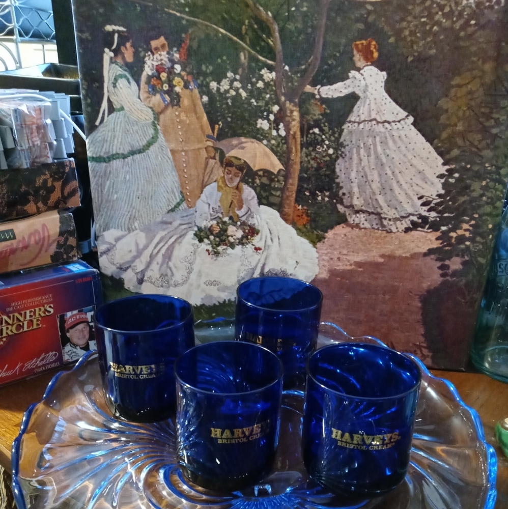 🍹Harvey’s Bristol Cream Cobalt Blue Bar Glasses🍷Vintage🆕A FABLOUS Gift.🍱 - Picture 4 of 7